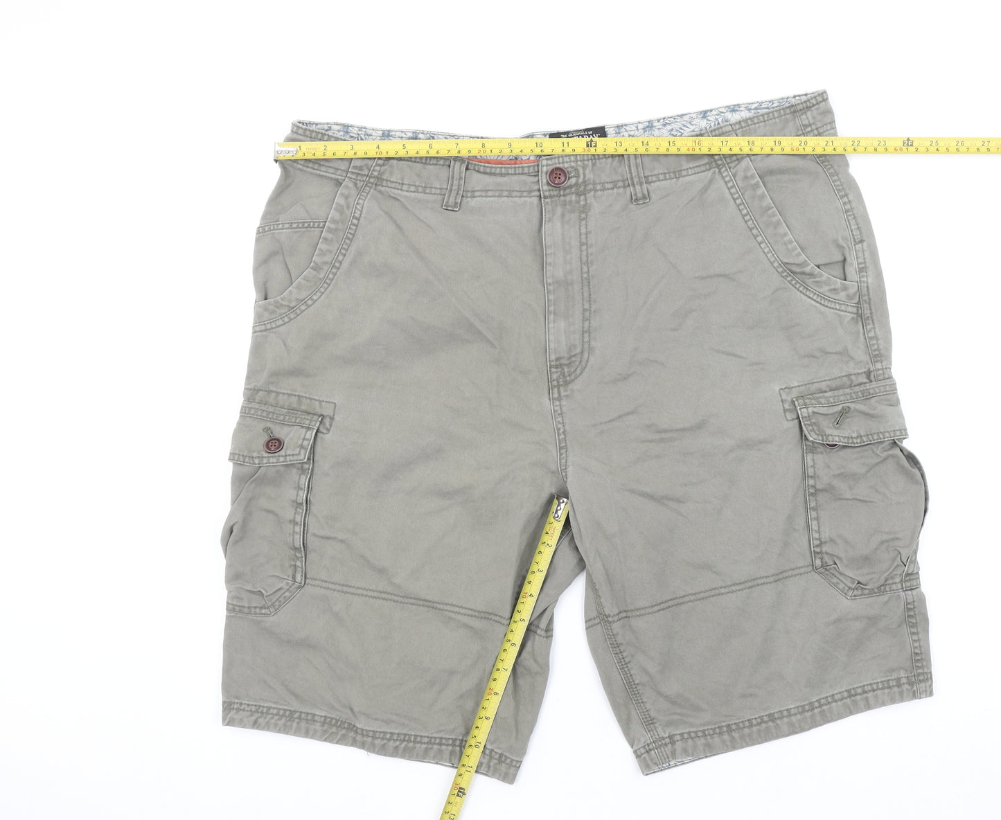 Mantaray Men's Green Cargo Shorts Size 42 Cotton Casual Outdoor