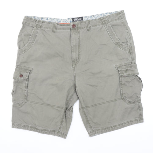 Mantaray Men's Green Cargo Shorts Size 42 Cotton Casual Outdoor