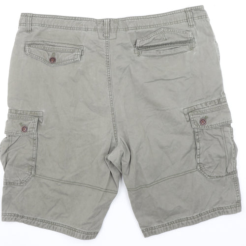 Mantaray Men's Green Cargo Shorts Size 42 Cotton Casual Outdoor