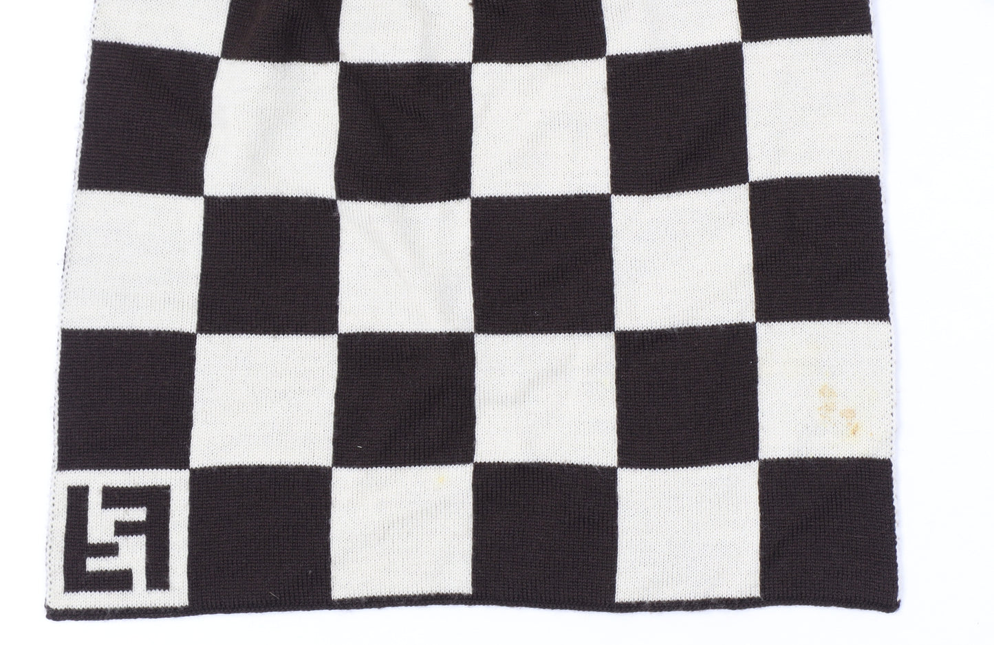 Fendi Women’s Black & White Wool Rectangle Scarf Check Pattern Made in Italy