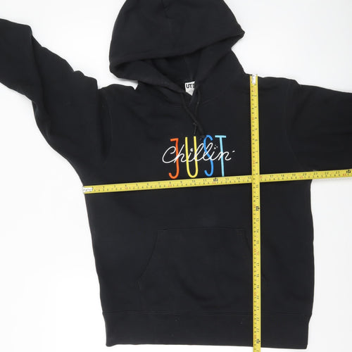 Uniqlo Men Black Graphic JUST Chillin Hoodie Size S Cotton Blend