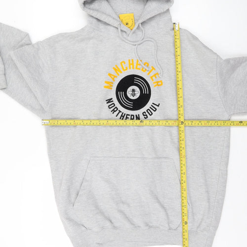 Manchester Souvenirs Men's Grey Pullover Hoodie L Graphic Print