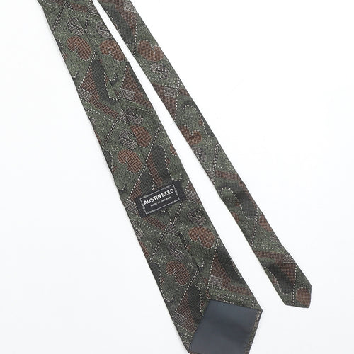 Austin Reed Men's Green Silk Pointed Tie Geometric Pattern Made in England
