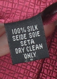 Hawes & Curtis Men’s Red 100% Silk Textured Tie – Classic Style