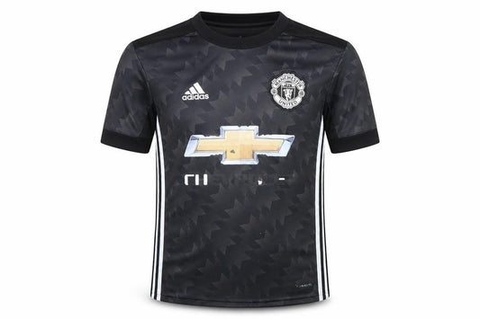 Front view of Adidas boys’ black manchester united football jersey t-shirt 9-10 years