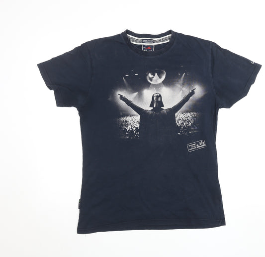 Chunk Clothing Co. Men's Black Medium Star Wars Darth Vader Graphic T-Shirt