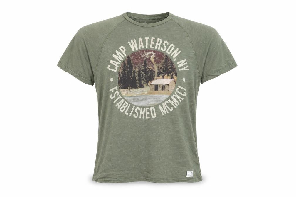 Front view of Pull&Bear Men's Green Graphic Outdoor Cotton T-Shirt, size S