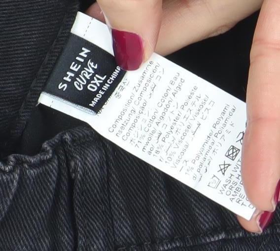 SHEIN Women’s Black Cut-Off Denim Shorts 2XL Distressed High Rise