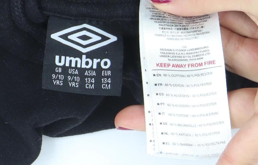 Umbro Boys Black Pullover Hoodie 9-10 Years Cotton Blend Logo Design