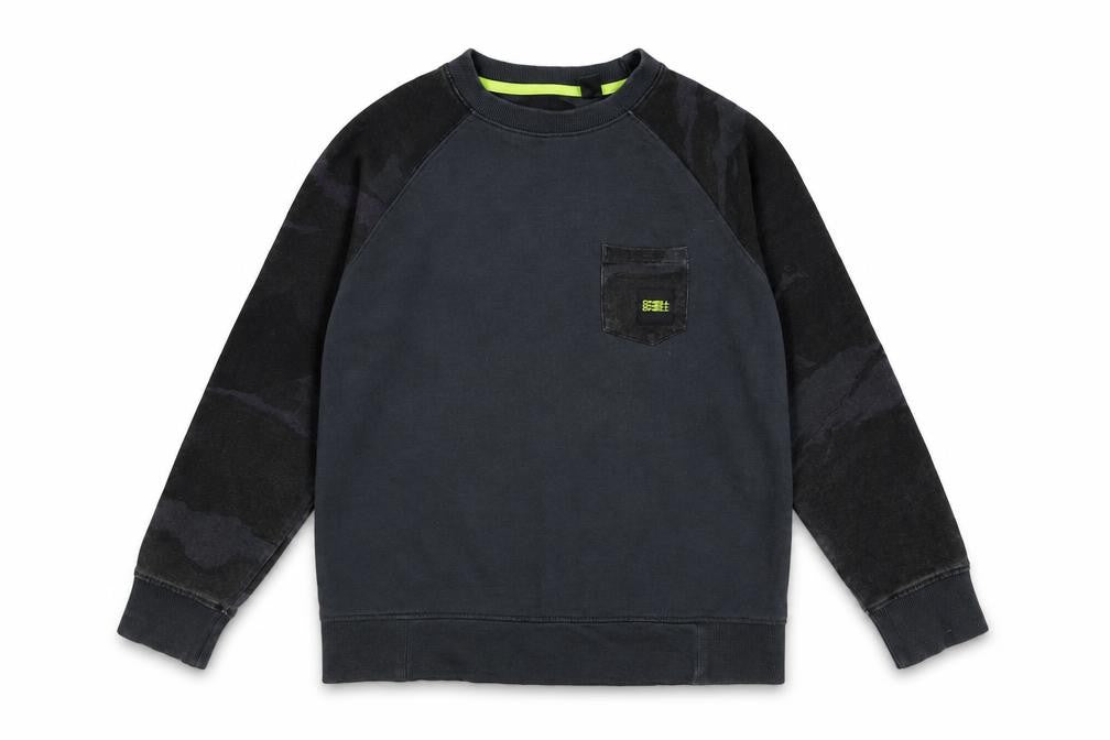Front view of O'Neill boys’ black cotton crew neck pullover sweatshirt, size 12, years