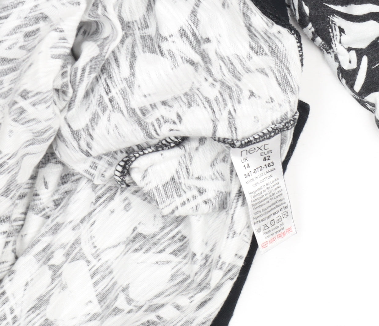 Next Women’s Black Floral Cotton 3/4 Sleeve T-Shirt Size 14