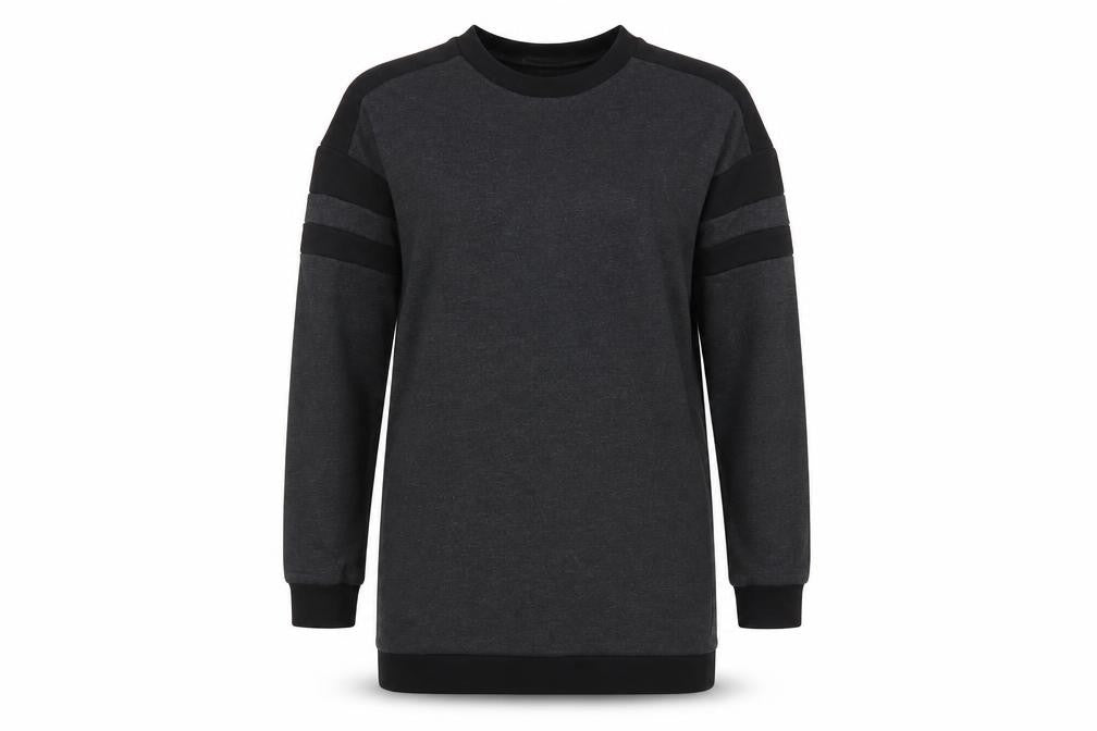 Front view of New Look women’s black long sleeve pullover sweatshirt uk 10
