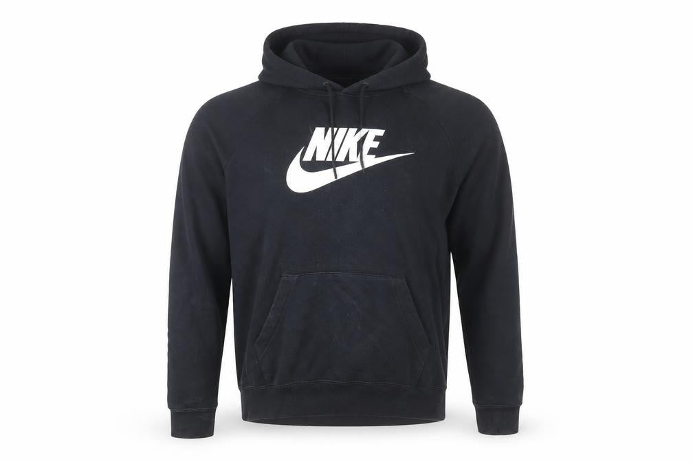 Front view of Nike men’s black pullover hoodie m regular fit fleece sportswear
