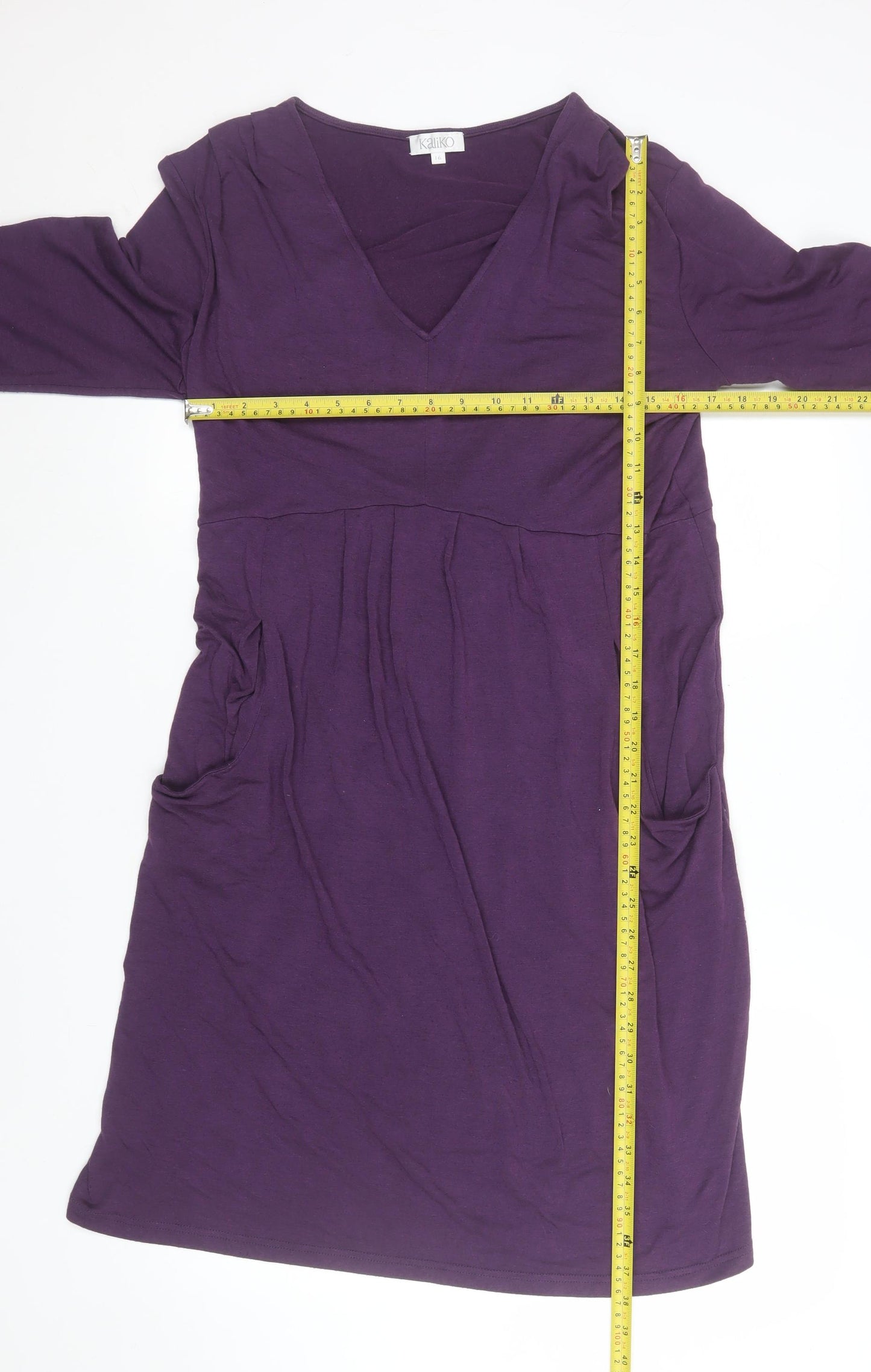 Kaliko Women's Purple Jersey V-Neck Knee Length Dress Size 6