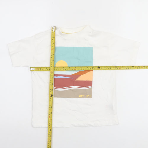 Dunnes Stores Boys White Wave Spot Graphic Cotton T-Shirt 4-5 Years