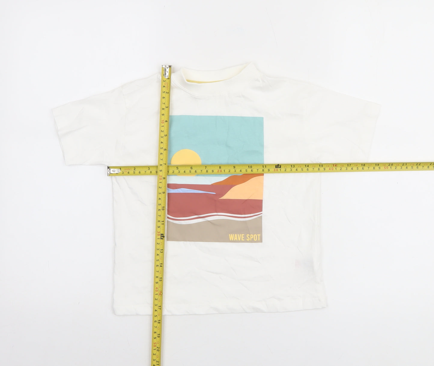 Dunnes Stores Boys White Wave Spot Graphic Cotton T-Shirt 4-5 Years