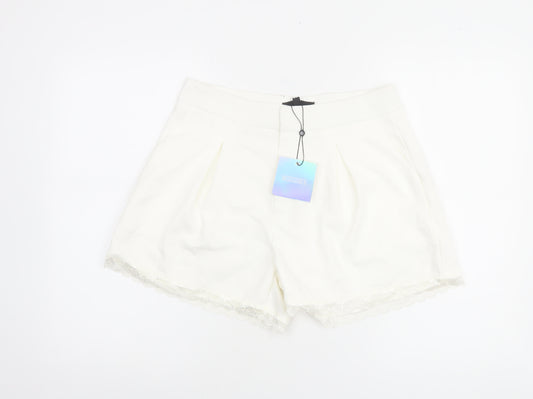 Missguided Women’s Ivory Lace Trim Chino Shorts Size 12
