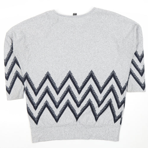 Izabel London Women Grey Zigzag Tunic Top Size 10 Short Sleeve Knit