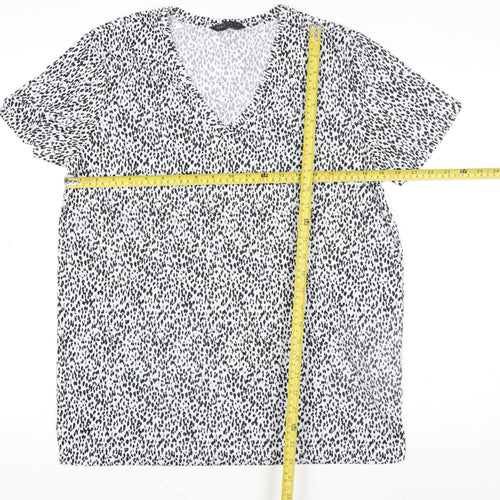Marks and Spencer Womens White Animal Print V-Neck Short Sleeve T-Shirt Size 12