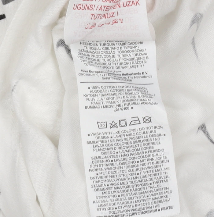 Nike Boys White Graphic Logo T-Shirt 13-14 Years Short Sleeve Cotton Tee