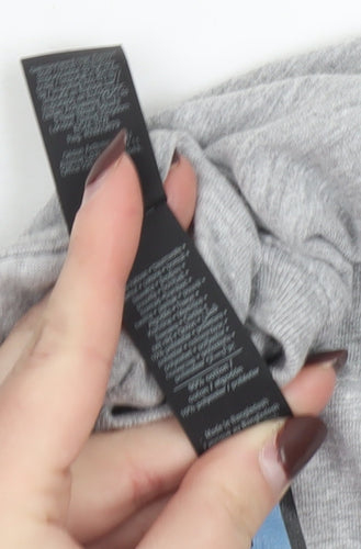 Gildan Men’s Grey Super Manc Graphic T-Shirt Size M