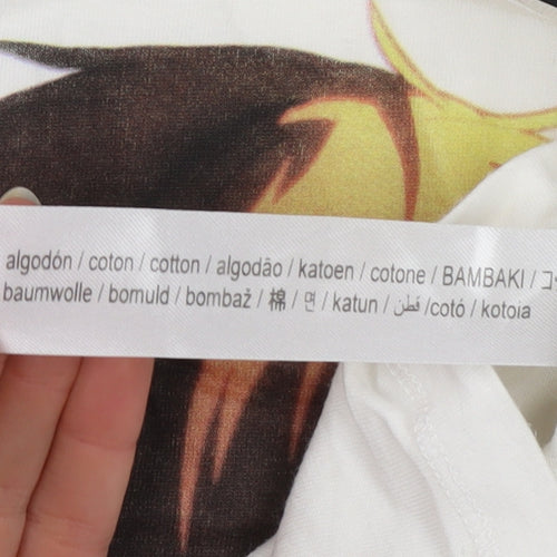 Bershka Men’s White Chainsaw Man Anime Graphic T-Shirt XS