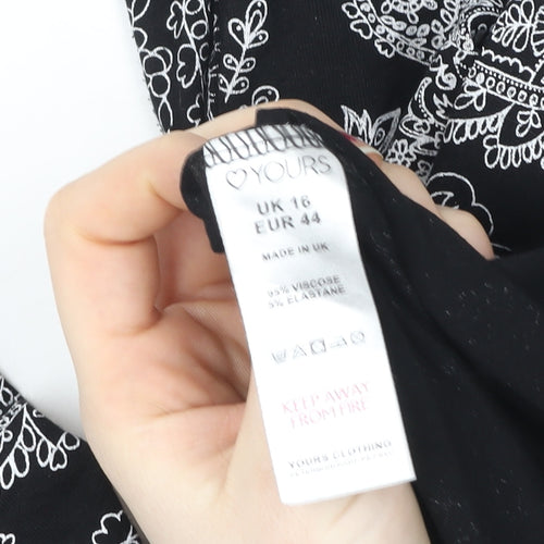 Yours Clothing Womens Black Paisley Bermuda Shorts Size 16 Viscose Stretch