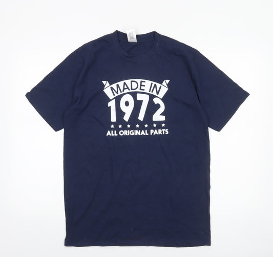 Gildan Mens Blue Funny 1972 Retro Graphic Short Sleeve T-Shirt Size M