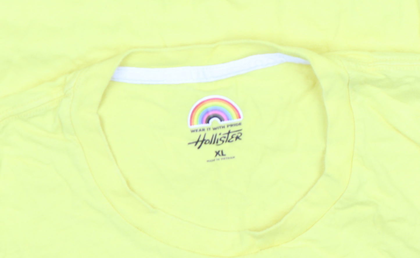 Hollister Men's Yellow XL Pride Rainbow Crew Neck Cotton T-Shirt