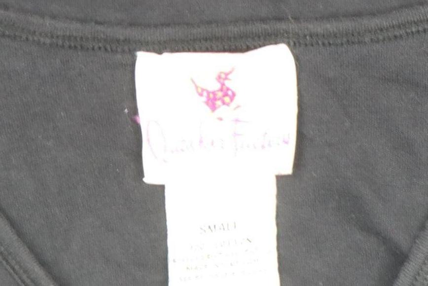 Quacker Factory Women's Black Rhinestone Star V-Neck 3/4 Sleeve Cotton T-Shirt Size S