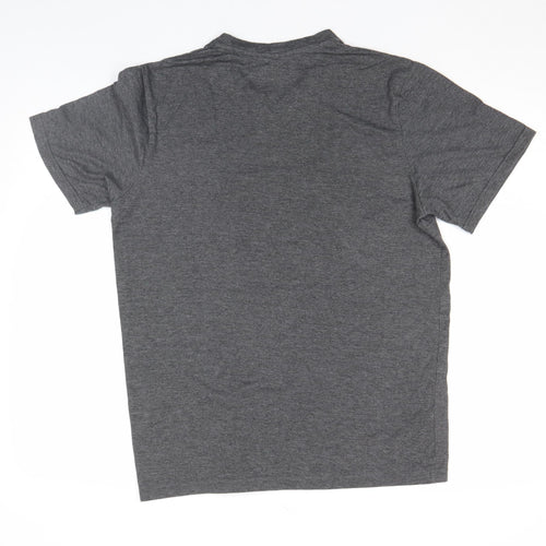 Chelsea Football Club Men's Grey V-Neck Short Sleeve T-Shirt Size S