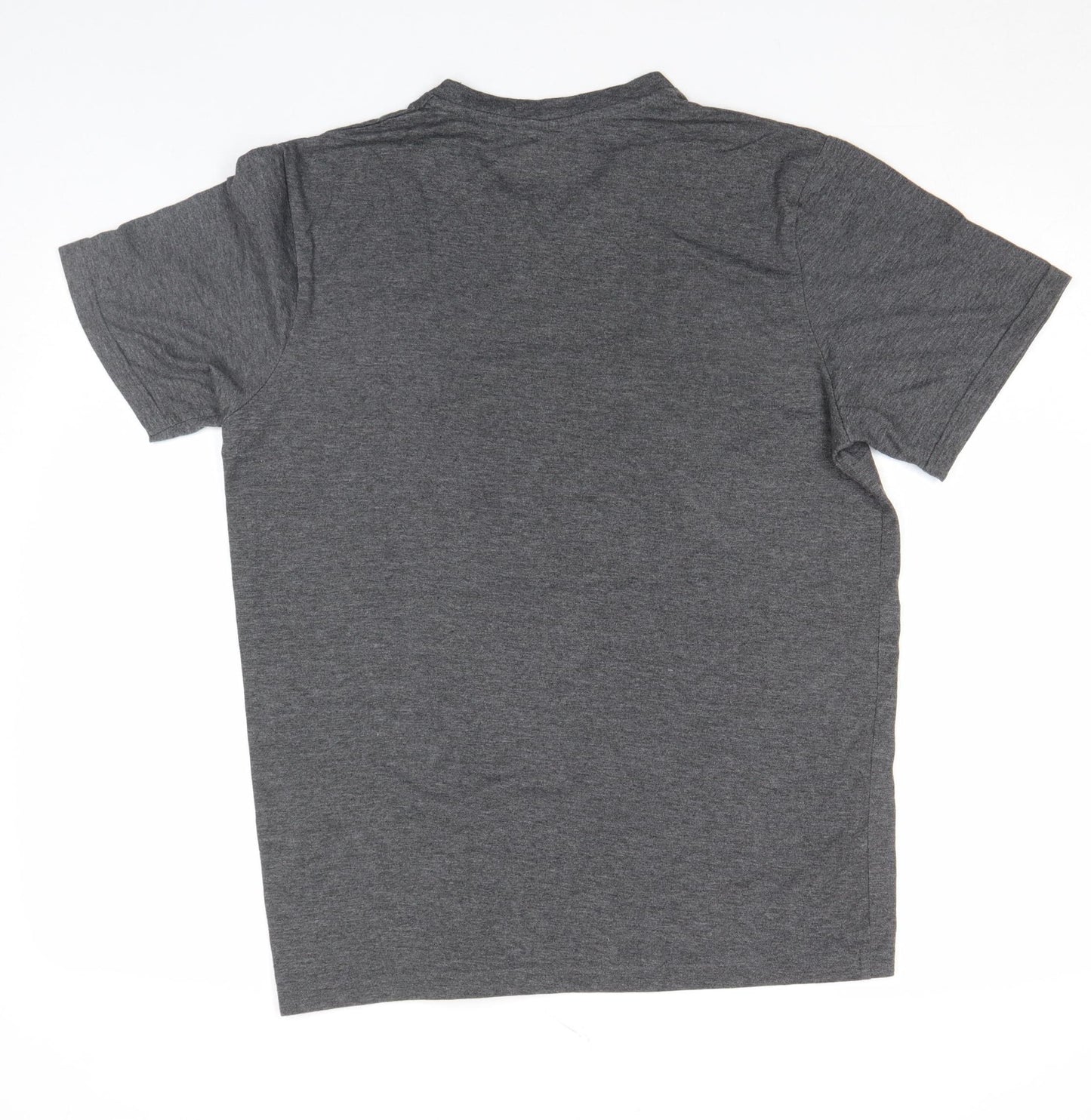 Chelsea Football Club Men's Grey V-Neck Short Sleeve T-Shirt Size S