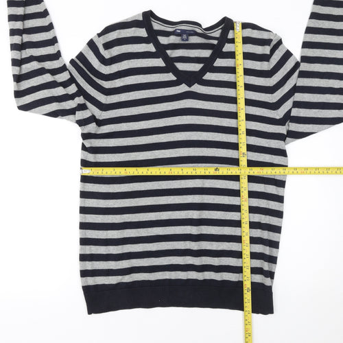 Gap Men's Grey Striped V-Neck Cotton Jumper Size M