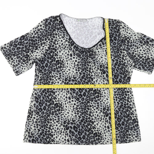 Marks and Spencer Women's Multicoloured Animal Print Short Sleeve T-Shirt Size 20