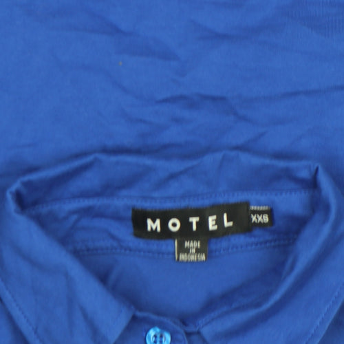 Motel Women's Blue Cropped Button-Up Long Sleeve Collared Shirt 2XS