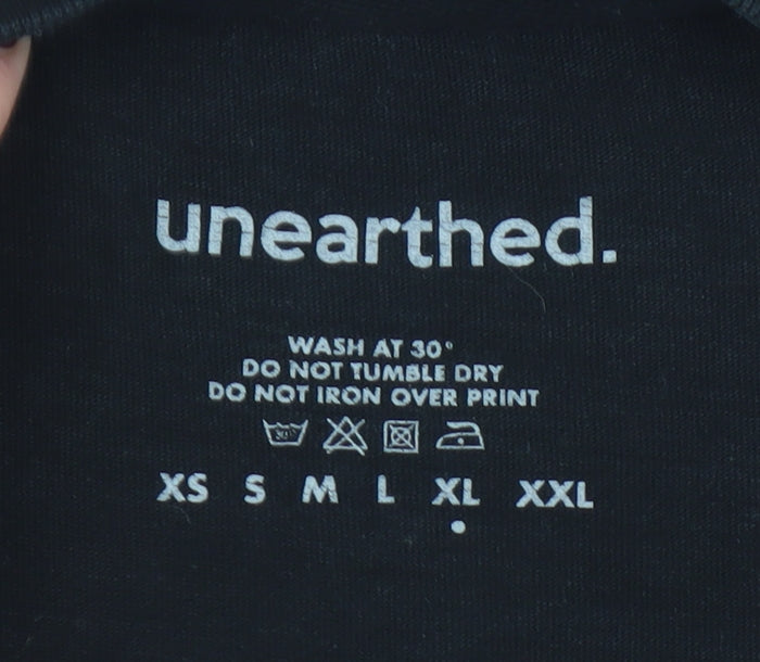 Unearthed Men’s Black Graphic Art Print Crew Neck T-Shirt L