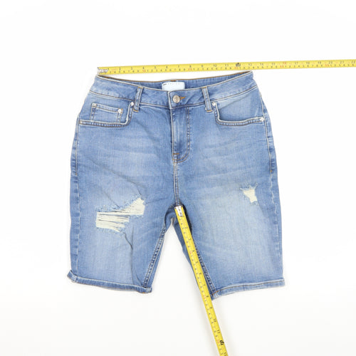 ASOS DESIGN Men’s Blue Light Wash Distressed Denim Bermuda Shorts L