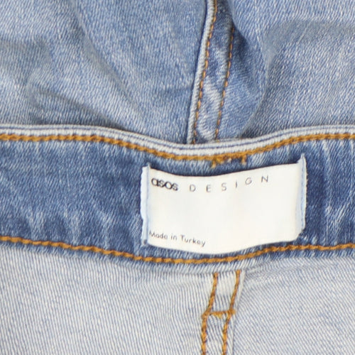 ASOS DESIGN Men’s Blue Light Wash Distressed Denim Bermuda Shorts L