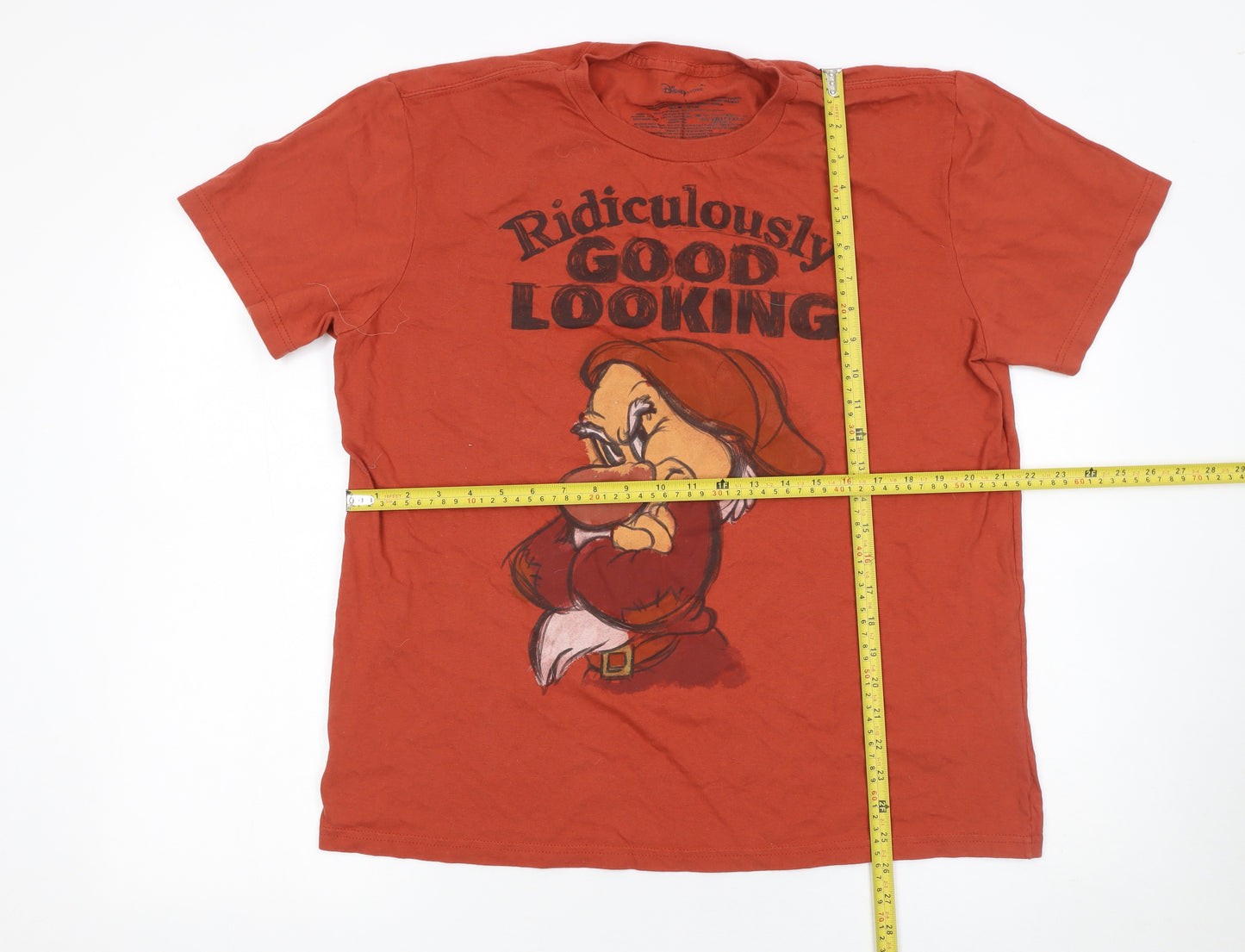 Disney Store Men's Red Grumpy Graphic T-Shirt L Funny Cotton