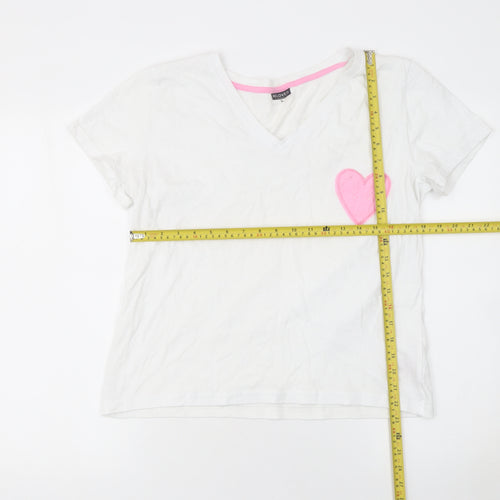 Beloved Women’s White Cotton V-Neck T-Shirt XL with Pink Heart Patch
