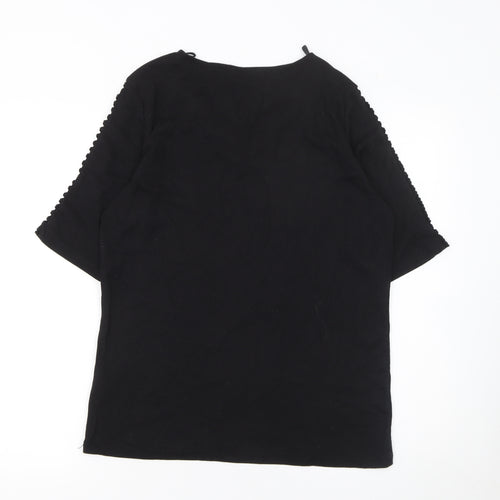Suzanne Grae Women’s Black V-Neck Crochet Sleeve T-Shirt XL