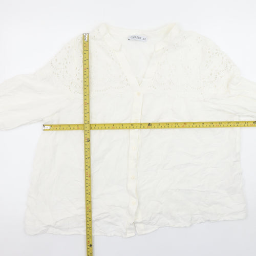 Gallery Women White Long Sleeve Embroidered Button-Up Blouse Size 20
