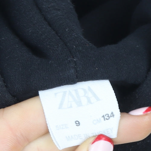 ZARA Girls Black Graphic Print Pullover Hoodie – Age 9 Years