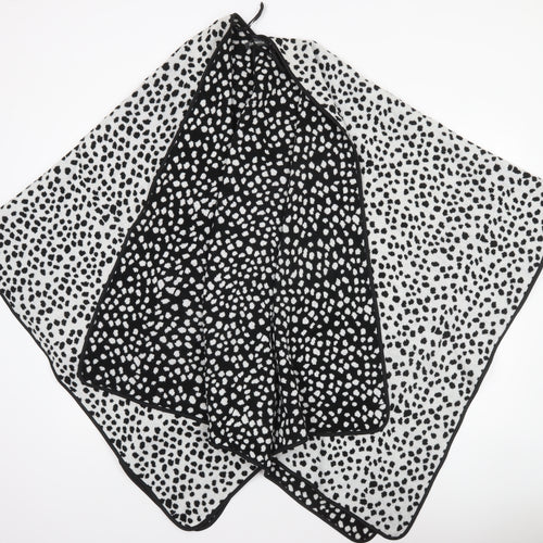 Bonmarché Women Black & White Animal Print Knit Cape One Size