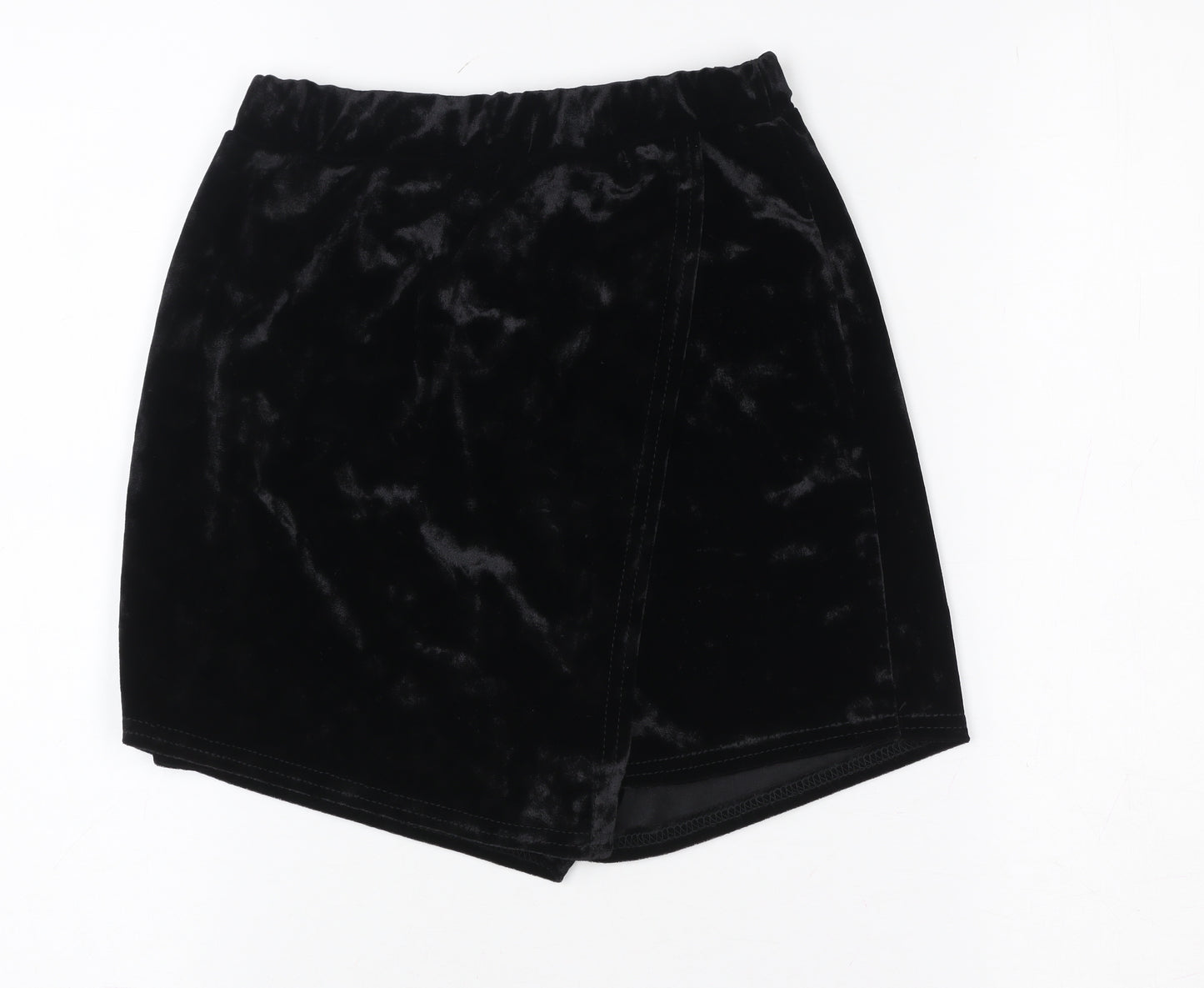 Boohoo Women’s Black Velvet High Rise Hot Pants Shorts Size 6