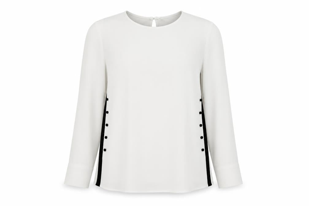 Front view of Zara Basic Women’s White Long Sleeve Button Blouse XS