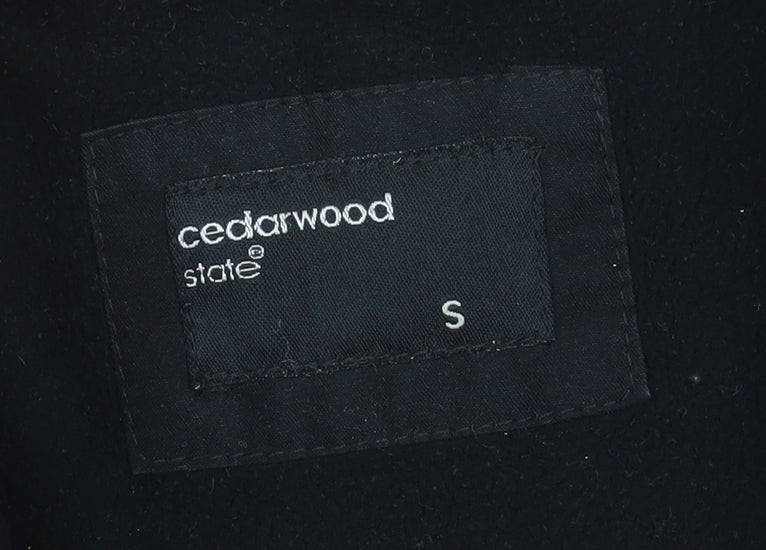 Cedarwood State Men's Black Small Puffer Jacket with Pockets and Hooded Design