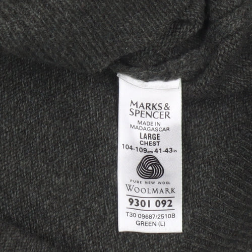 Marks and Spencer Men's Green Lambswool V-Neck Jumper Size L