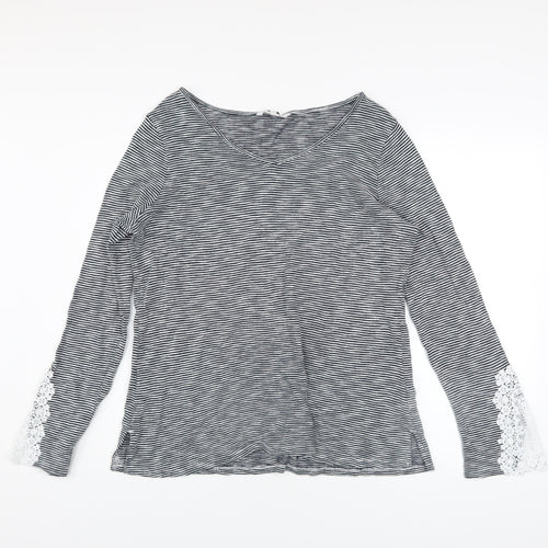 Next Women’s Black Striped V-Neck Long Sleeve Lace Cuff Top Size 16