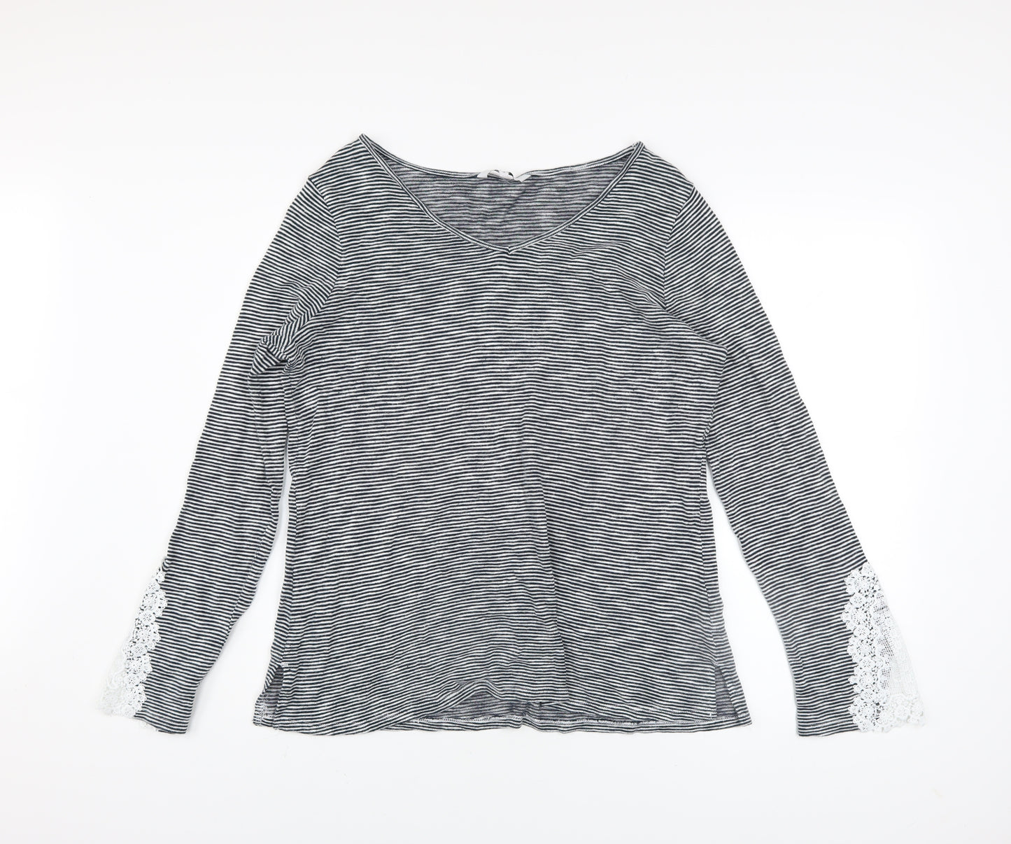 Next Women’s Black Striped V-Neck Long Sleeve Lace Cuff Top Size 16